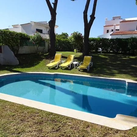 Fantástica Moradia Com Piscina Privada