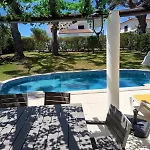 בית נופש Fantastica Moradia Com Piscina Privada *